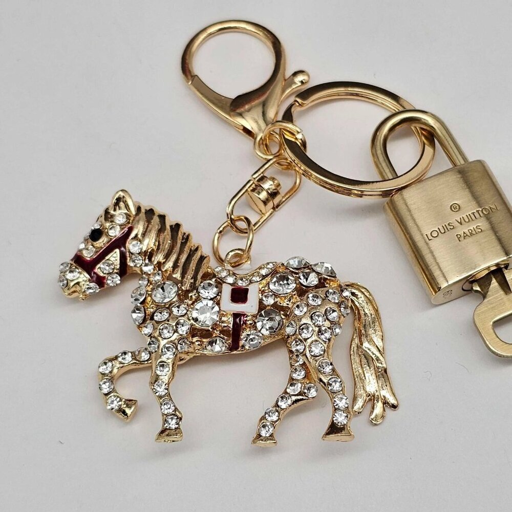 Authentic Louis Vuitton Padlock Gold 🔒 Key Set + Unbranded Keychain Charm - Picture 3 of 9
